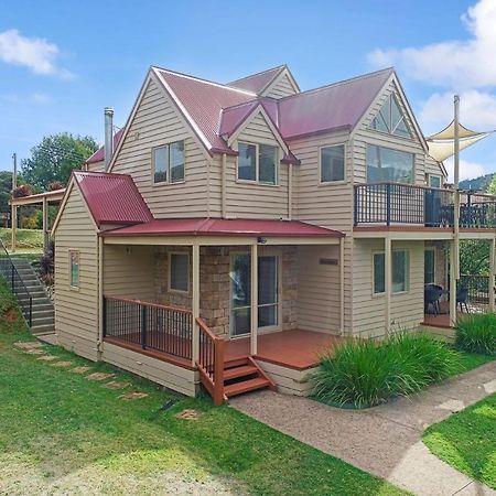 Jarrah Lodge Merrijig Exterior photo