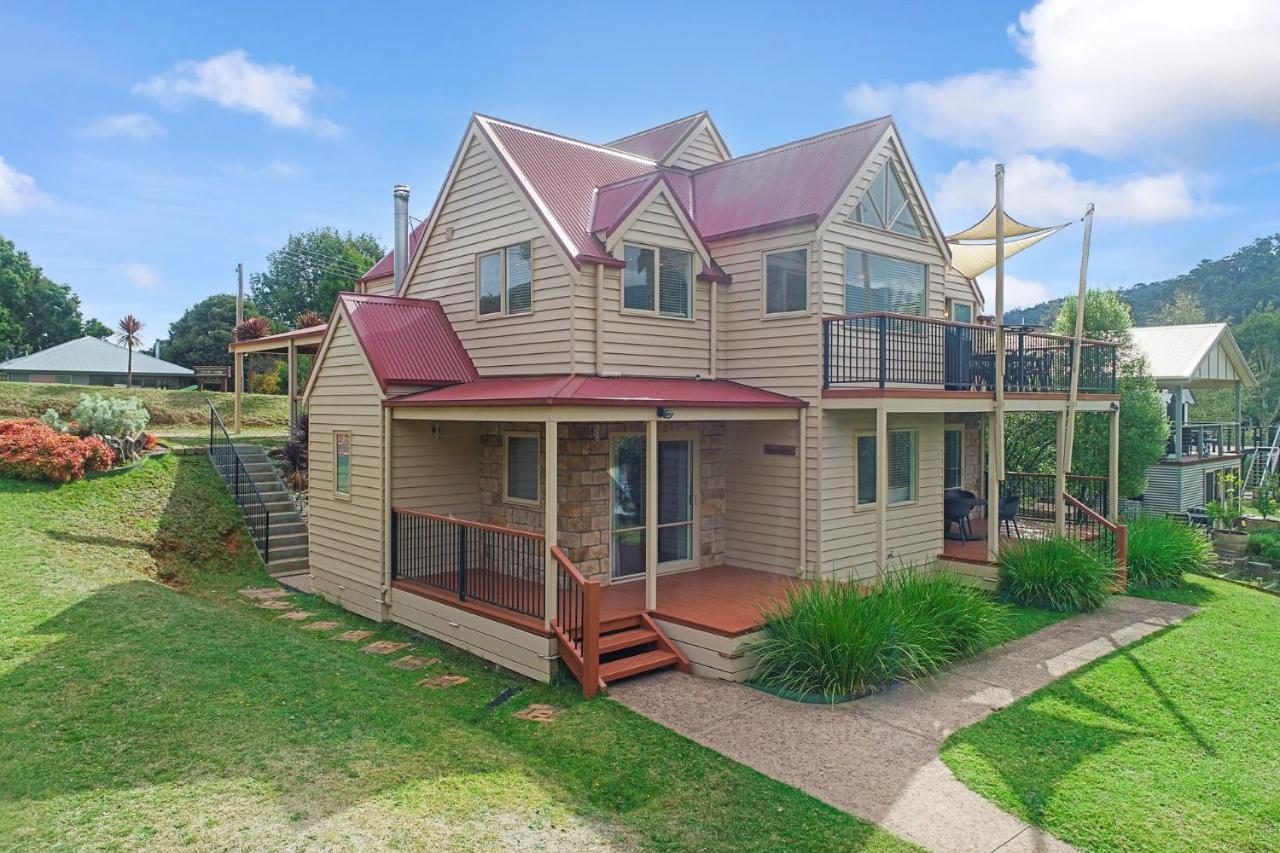 Jarrah Lodge Merrijig Exterior photo